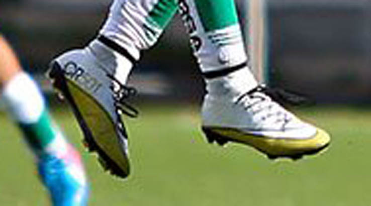 Fake ronaldo boots best sale